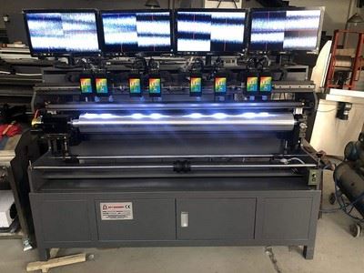 Máquina para montagem de placas flexo