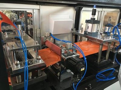Máquina para fabricação de tampas plásticas, HLD-450Z